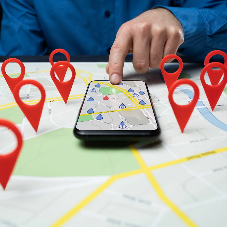 Map of the Ashburn and Loudoun County area with local business pins
